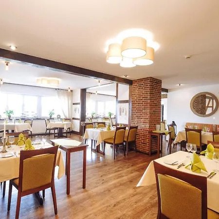 ホテル Bernsteinsee 3*