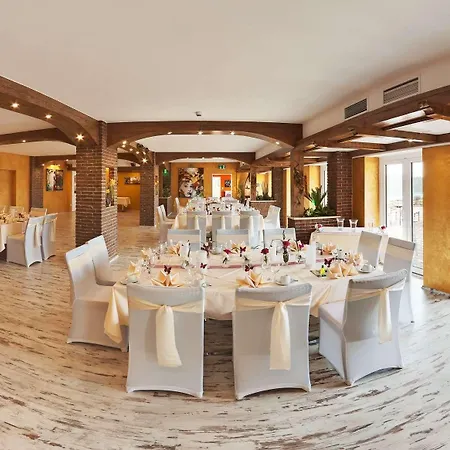 Bernsteinsee And Ferien By Palette