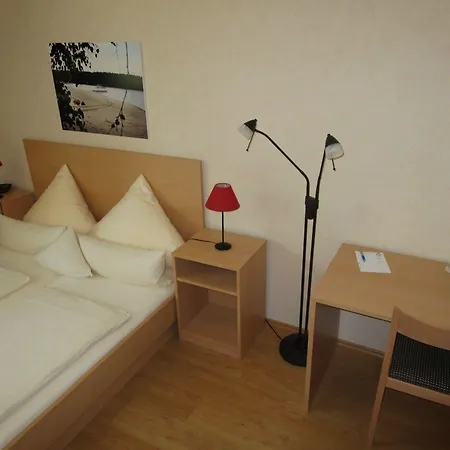 Hotel Bernsteinsee 3*