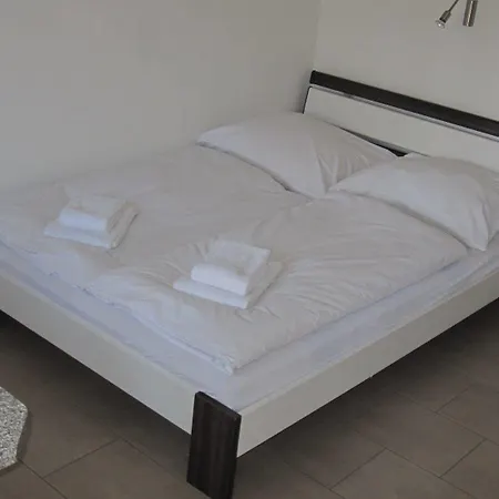 Hotel Bernsteinsee 3*